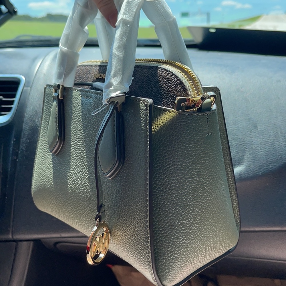 Brand new Michael kors purse - Picture 2 of 6
